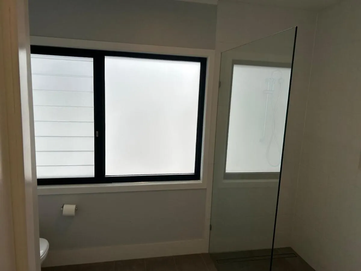 Hill Top 2-Bedroom Home With Charming View Brisbane Lejlighed