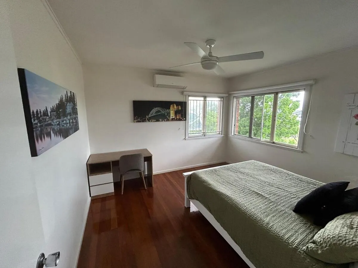 Lejlighed Hill Top 2-Bedroom Home With Charming View Brisbane